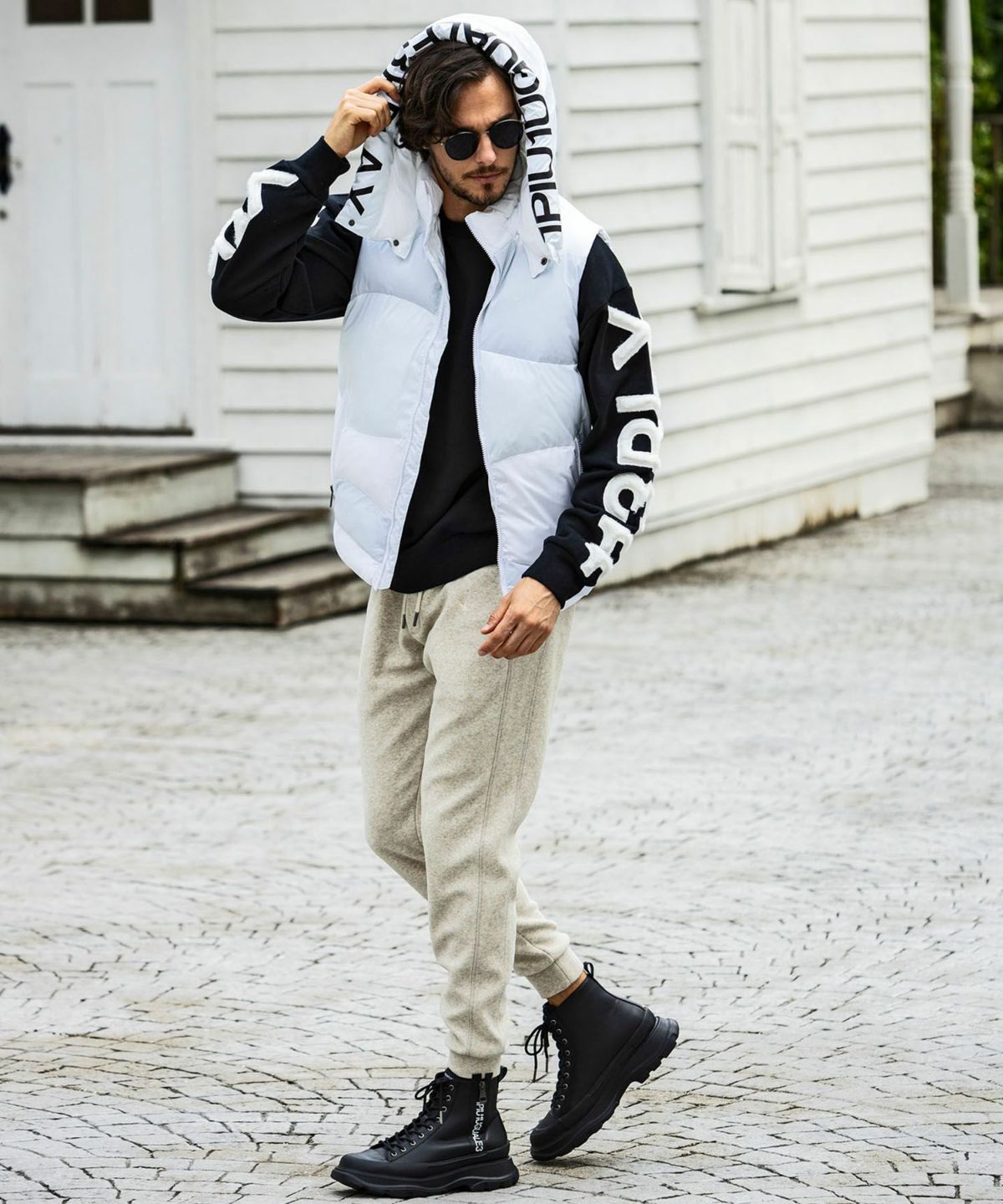 1PIU1UGUALE3 RELAX(ウノピゥウノウグァーレトレ リラックス