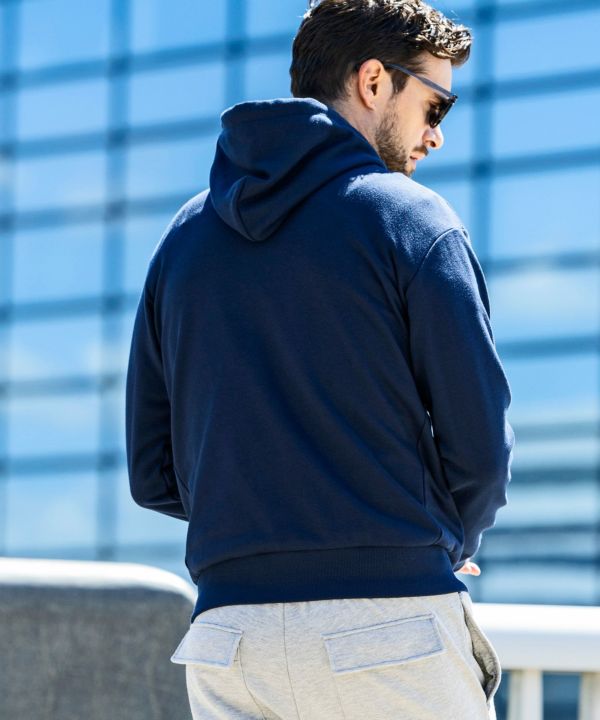 1PIU1UGUALE3 RELAX(ウノピゥウノウグァーレトレ リラックス)エンボス