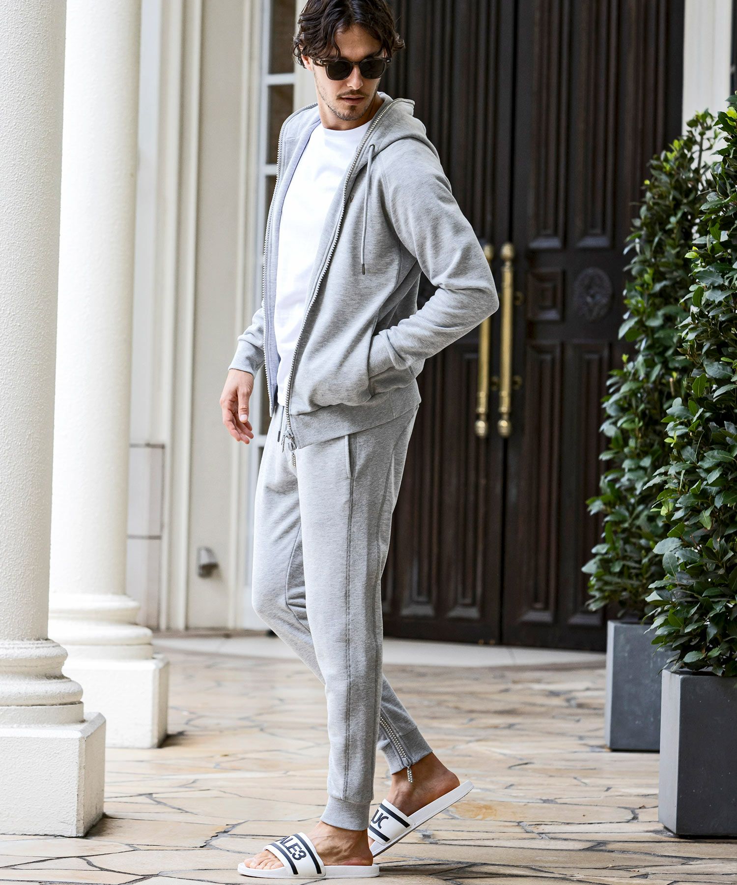 1PIU1UGUALE3 RELAX(ウノピゥウノウグァーレトレ リラックス)ライン