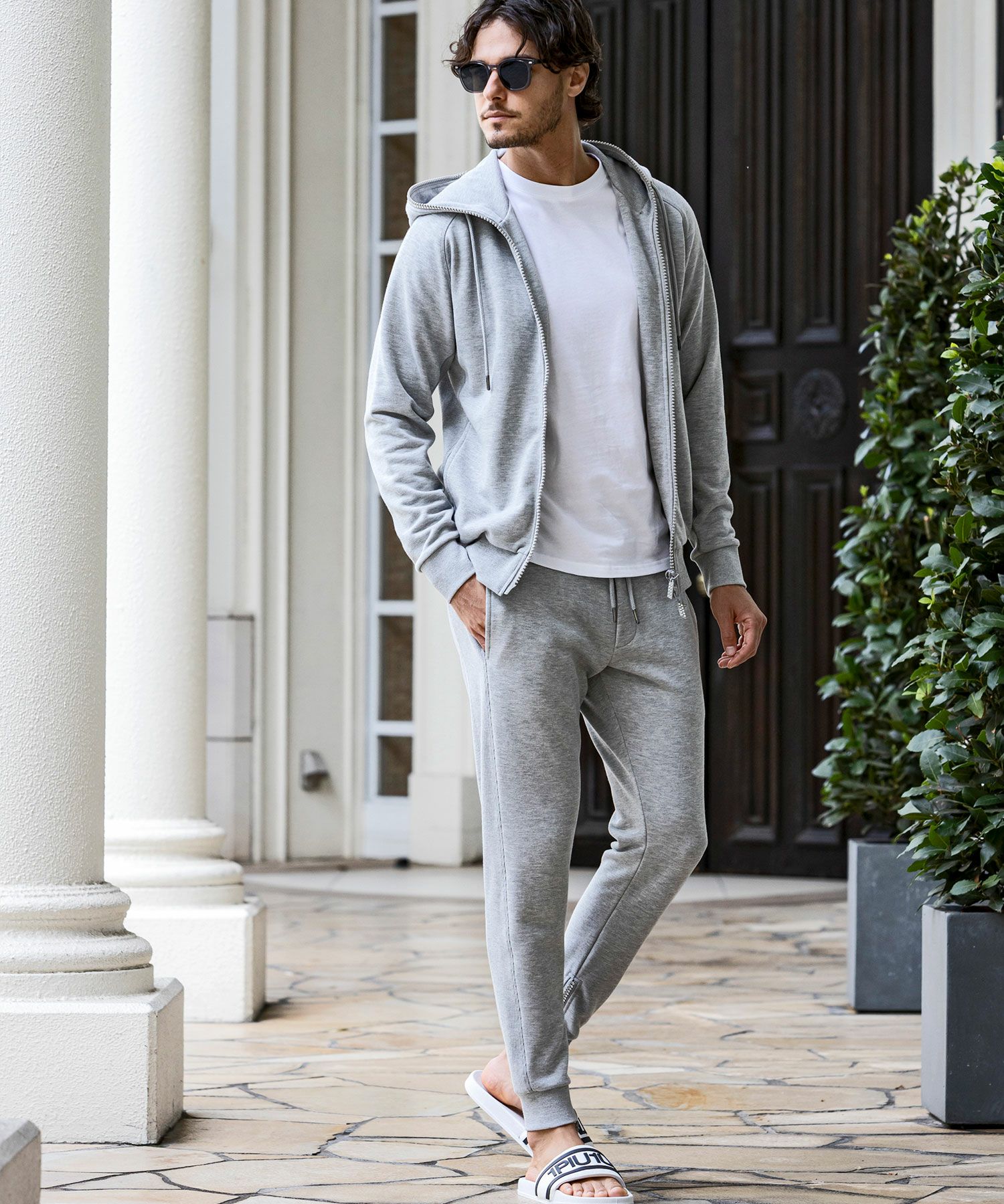 1PIU1UGUALE3 RELAX(ウノピゥウノウグァーレトレ リラックス)ライン  