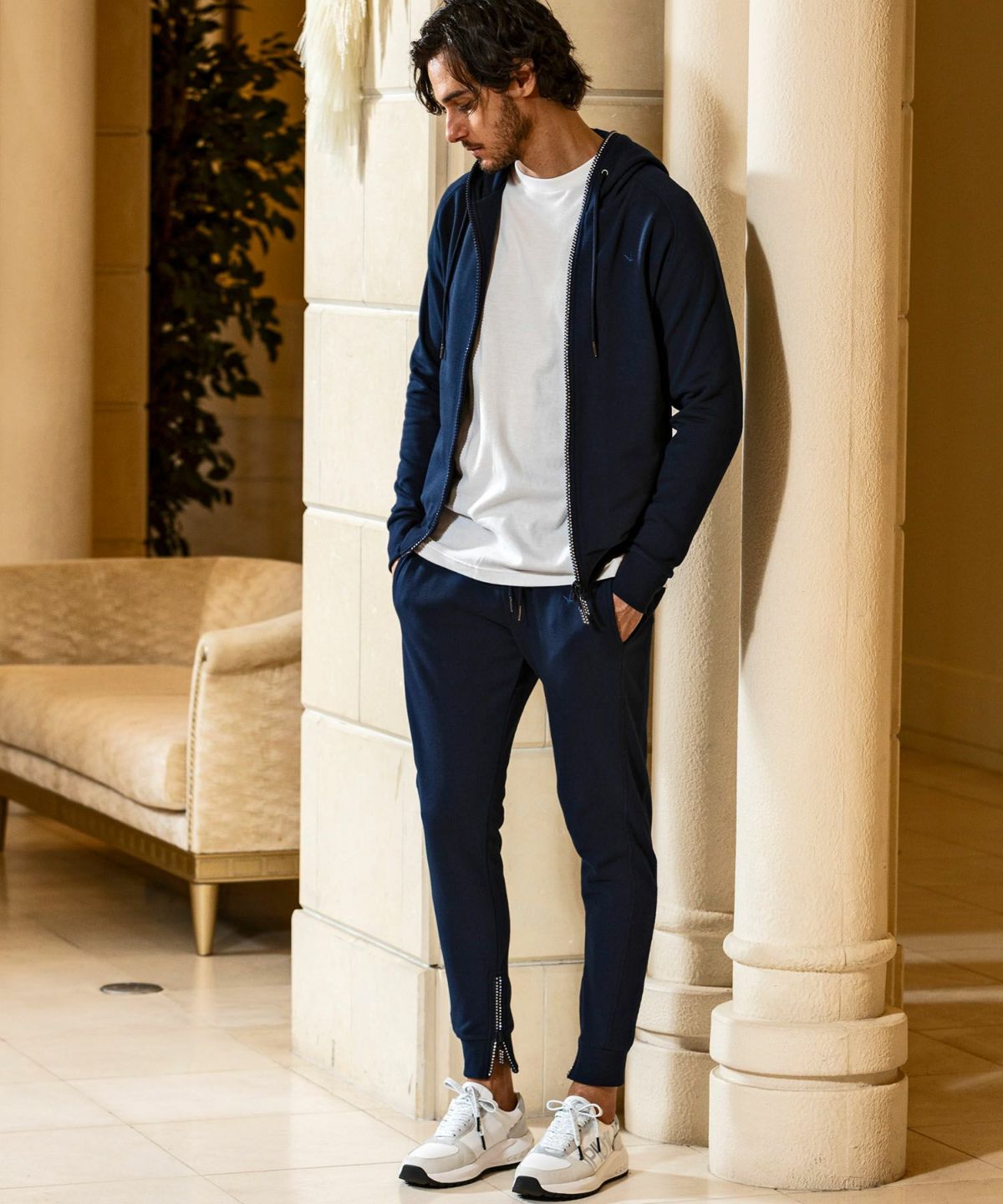 1PIU1UGUALE3 RELAX(ウノピゥウノウグァーレトレ リラックス)ライン