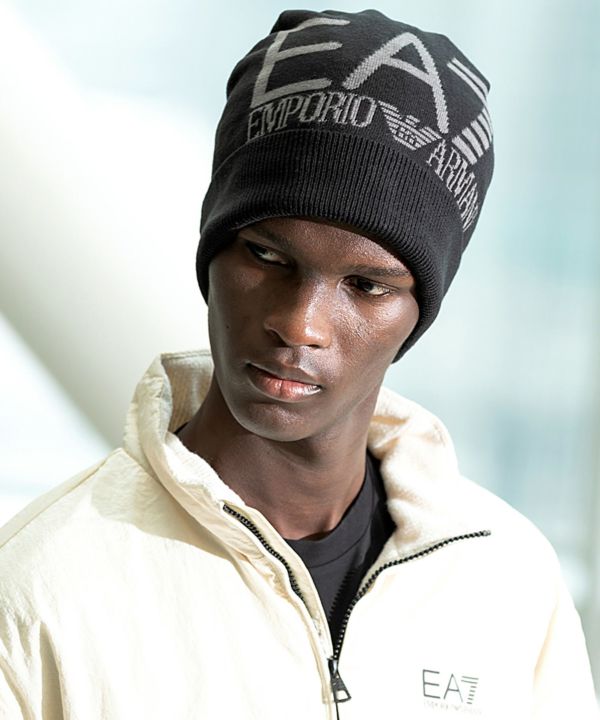 EMPORIO ARMANI EA7(イーエーセブン)ロゴビーニー/ニット帽/ニット