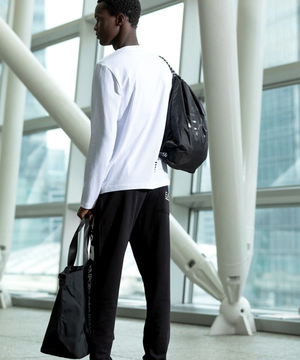 2024年春夏新作】EA7 ジムバッグ EMPORIO ARMANI 新品 【公式通販】