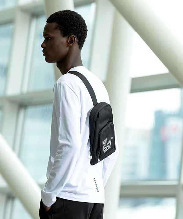 EMPORIO ARMANI EA7(イーエーセブン)ボディバッグ/ショルダー