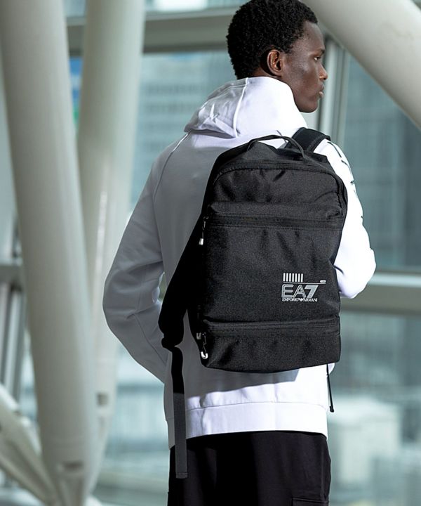 EMPORIO ARMANI EA7(イーエーセブン)リュックサック/バックパック