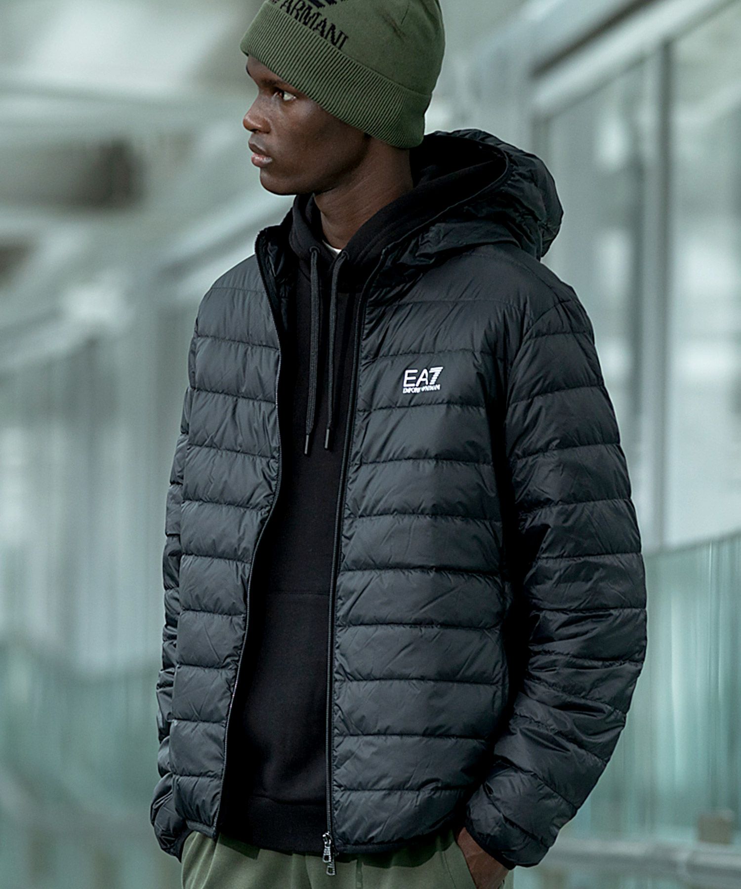 EMPORIO ARMANI EA7(イーエーセブン)ダウンジャケット/パッカブル 