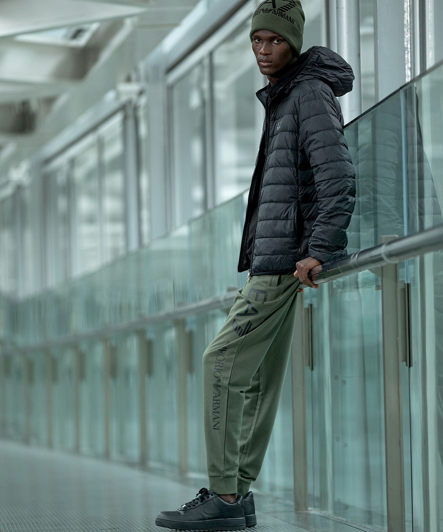 EMPORIO ARMANI EA7(イーエーセブン)ダウンジャケット/パッカブル 