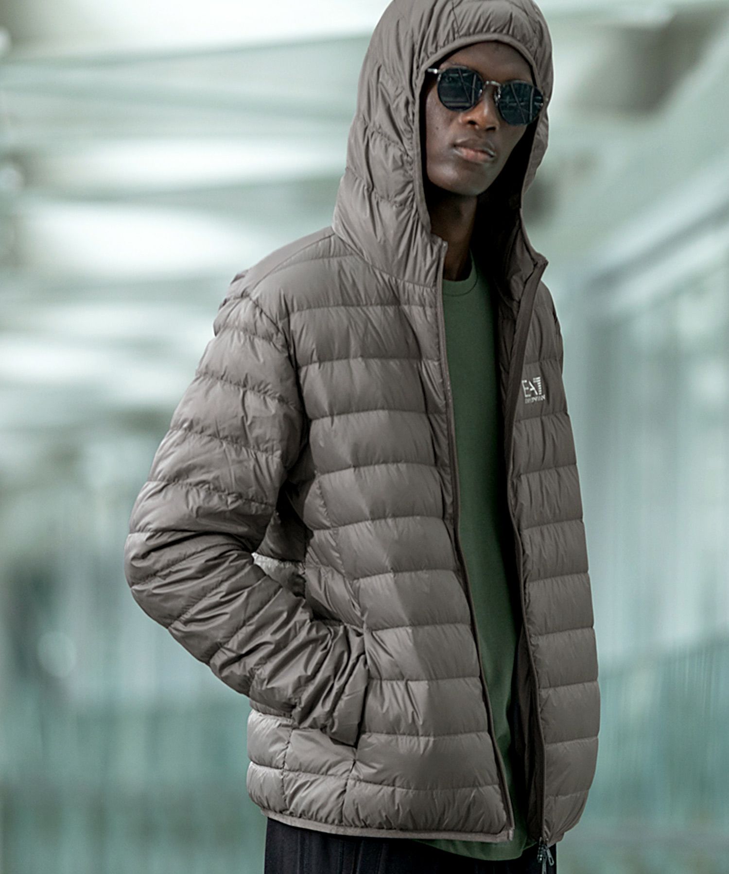 EMPORIO ARMANI EA7(イーエーセブン)ダウンジャケット/パッカブル 