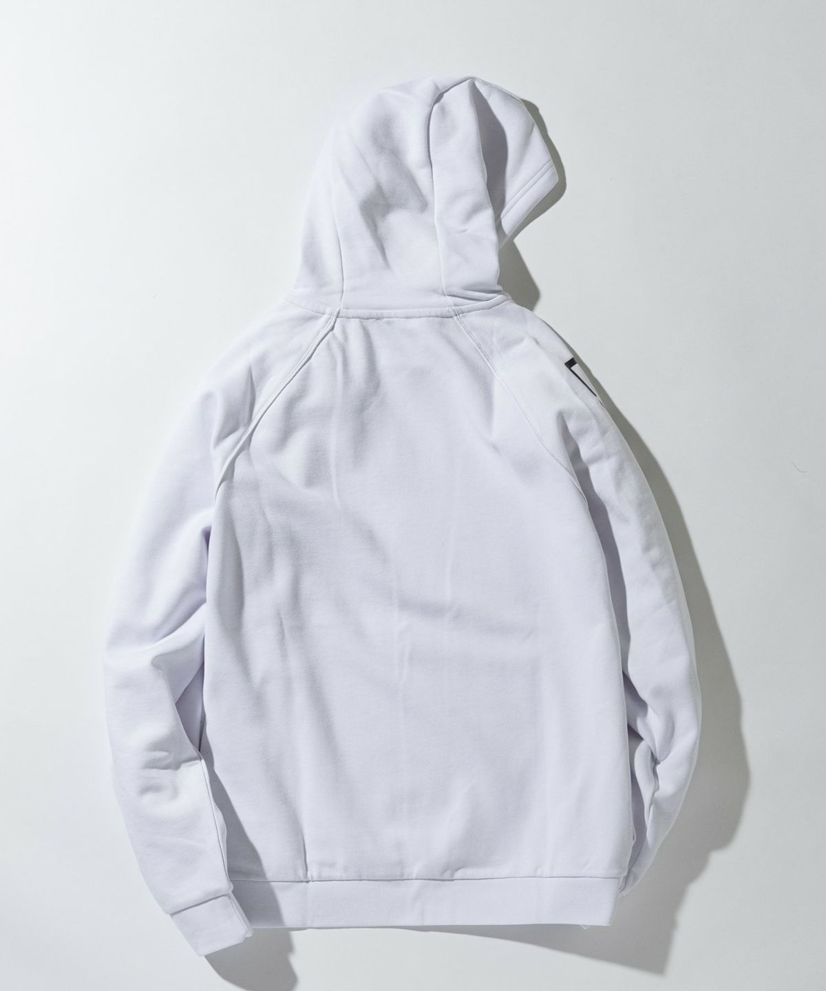 EMPORIO ARMANI EA7(イーエーセブン)スウェットパーカー EMPORIO ARMANI EA7(イーエーセブン)スウェットパーカー