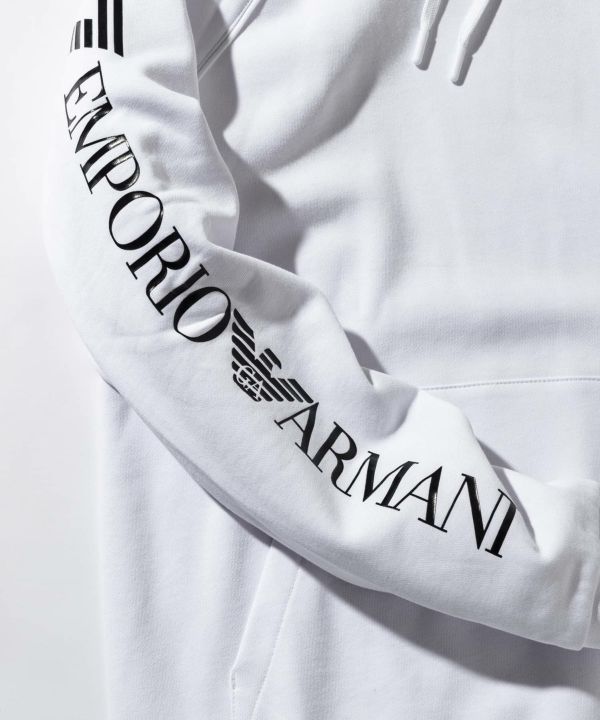 EMPORIO ARMANI EA7(イーエーセブン)スウェットパーカー