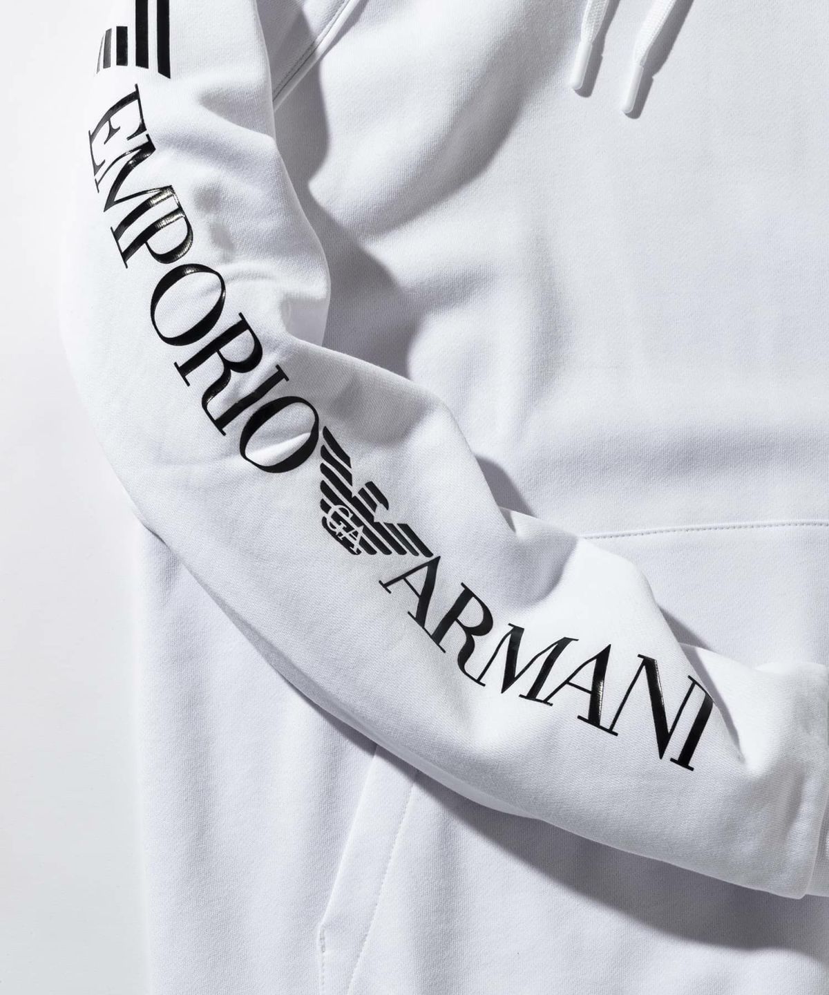 EMPORIO ARMANI EA7(イーエーセブン)スウェットパーカー