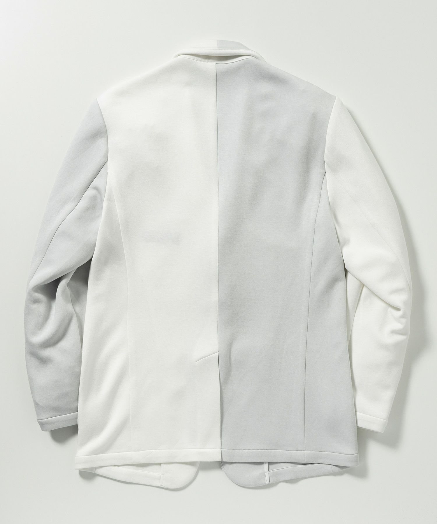 1PIU1UGUALE3 RELAX(ウノピゥウノウグァーレトレ リラックス