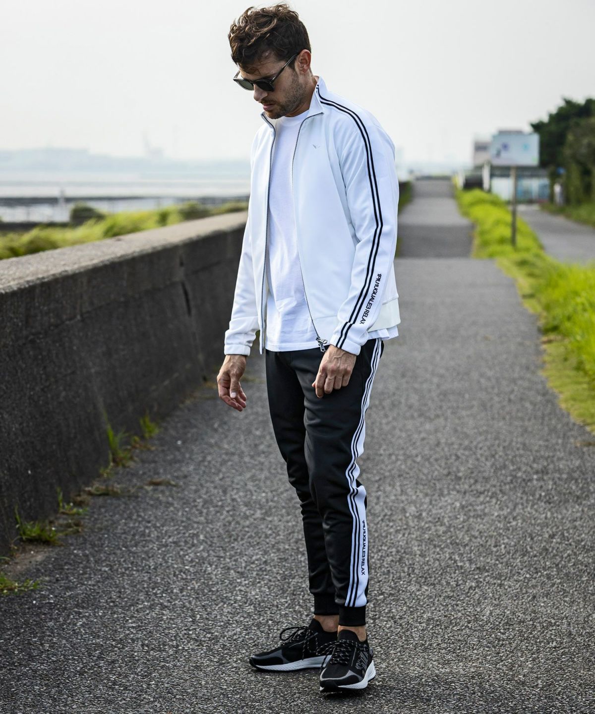 1PIU1UGUALE3 RELAX(ウノピゥウノウグァーレトレ リラックス