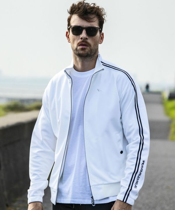 1PIU1UGUALE3 RELAX(ウノピゥウノウグァーレトレ リラックス