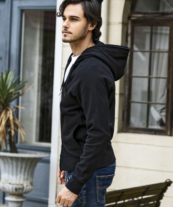 1PIU1UGUALE3 RELAX(ウノピゥウノウグァーレトレ リラックス)ライン