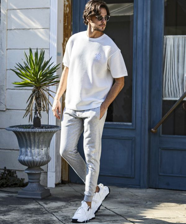 1PIU1UGUALE3 RELAX(ウノピゥウノウグァーレトレ リラックス