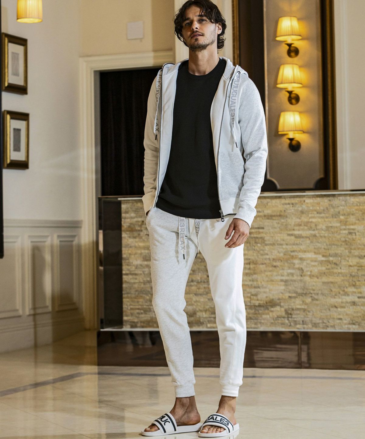 1PIU1UGUALE3 RELAX(ウノピゥウノウグァーレトレ リラックス)セイム