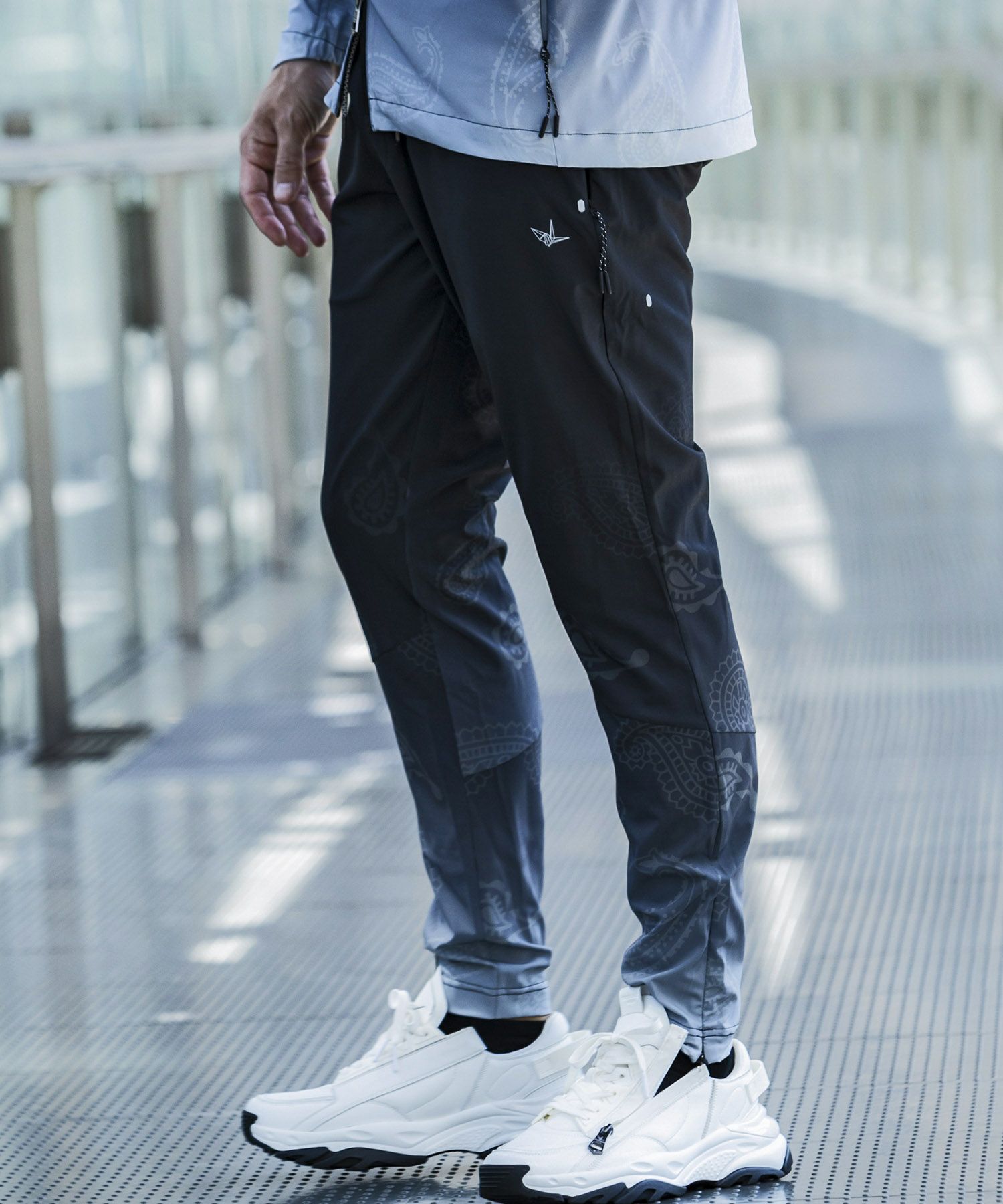 1PIU1UGUALE3 RELAX(ウノピゥウノウグァーレトレ リラックス