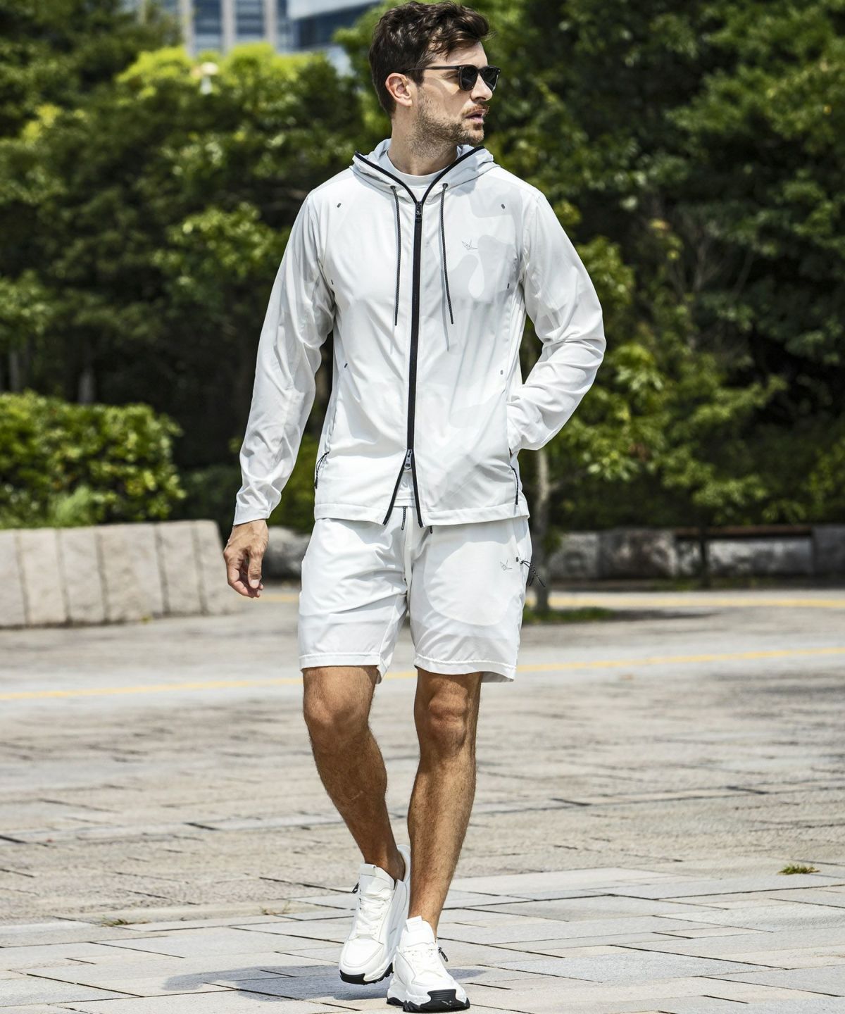 1PIU1UGUALE3 クレイジー　ベージュ・ブラウン長袖　XL 現行モデル 1PIU1UGUALE3 RELAX(ウノピゥウノウグァーレトレ リラックス)ヘビー