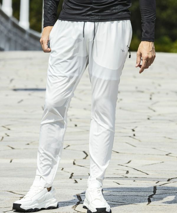 ウノピュウ　1PIU1UGUALE3 パンツ　ホワイト　白 1PIU1UGUALE3 RELAX(ウノピゥウノウグァーレトレ リラックス