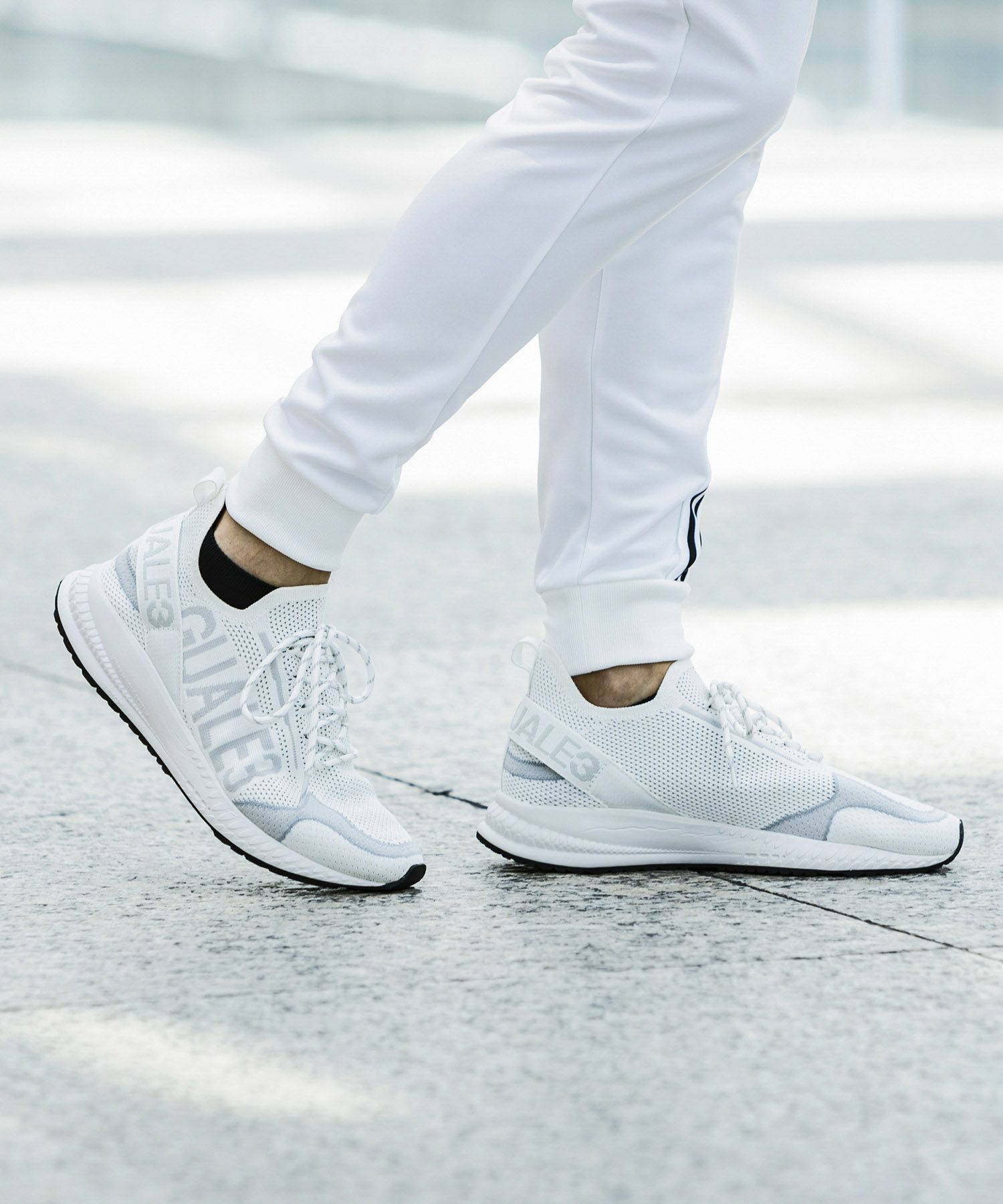 1PIU1UGUALE3 RELAX(ウノピゥウノウグァーレトレ リラックス)Vibram