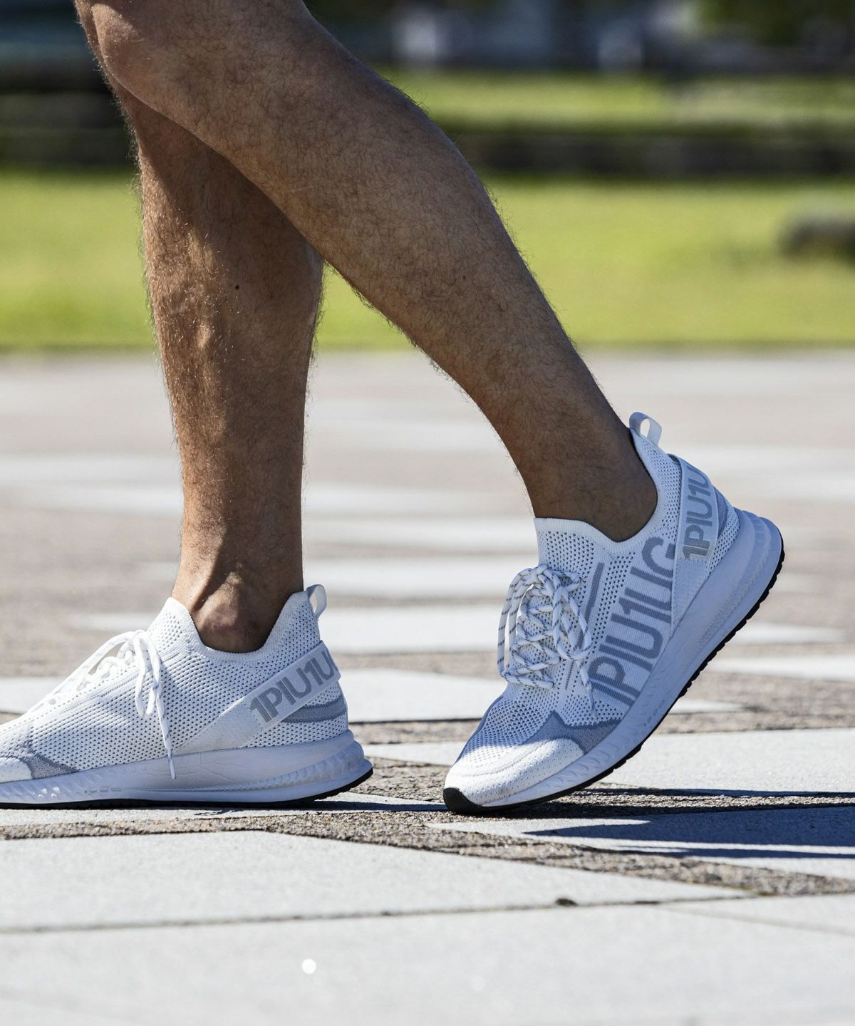 まっつー　プロ必読⁉️　ウラシク アシックス asics マジックスピード 4 1012B676-400 レディース