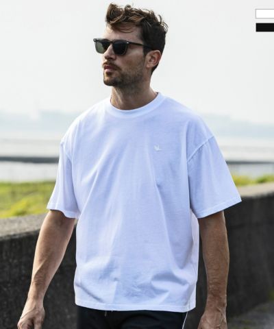1PIU1UGUALE3 RELAX(ウノピゥウノウグァーレトレ リラックス)シンプルロゴ半袖Tシャツ