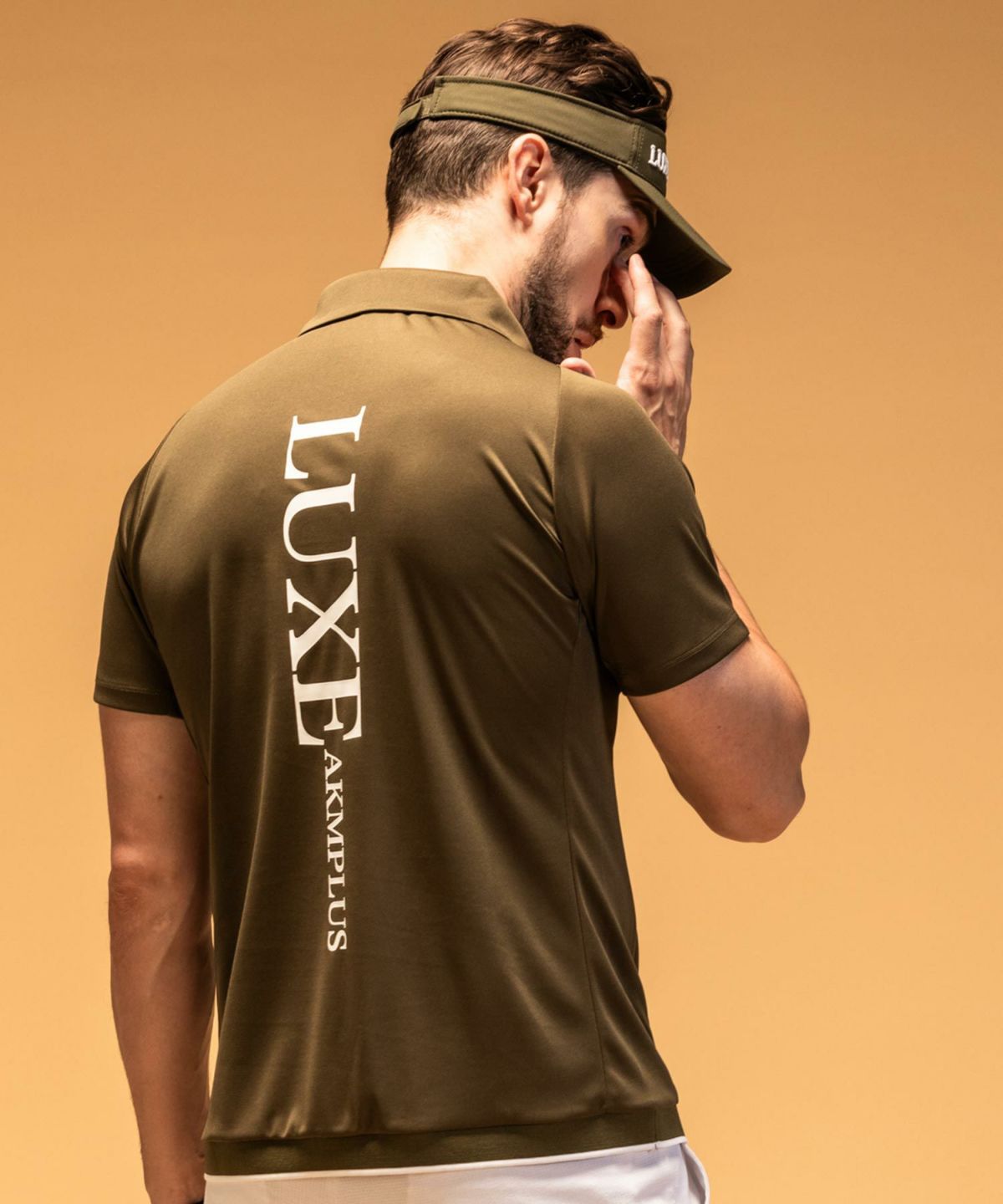 LUXEAKMPLUS(リュクスエイケイエムプラス)ゴルフ バックロゴ半袖