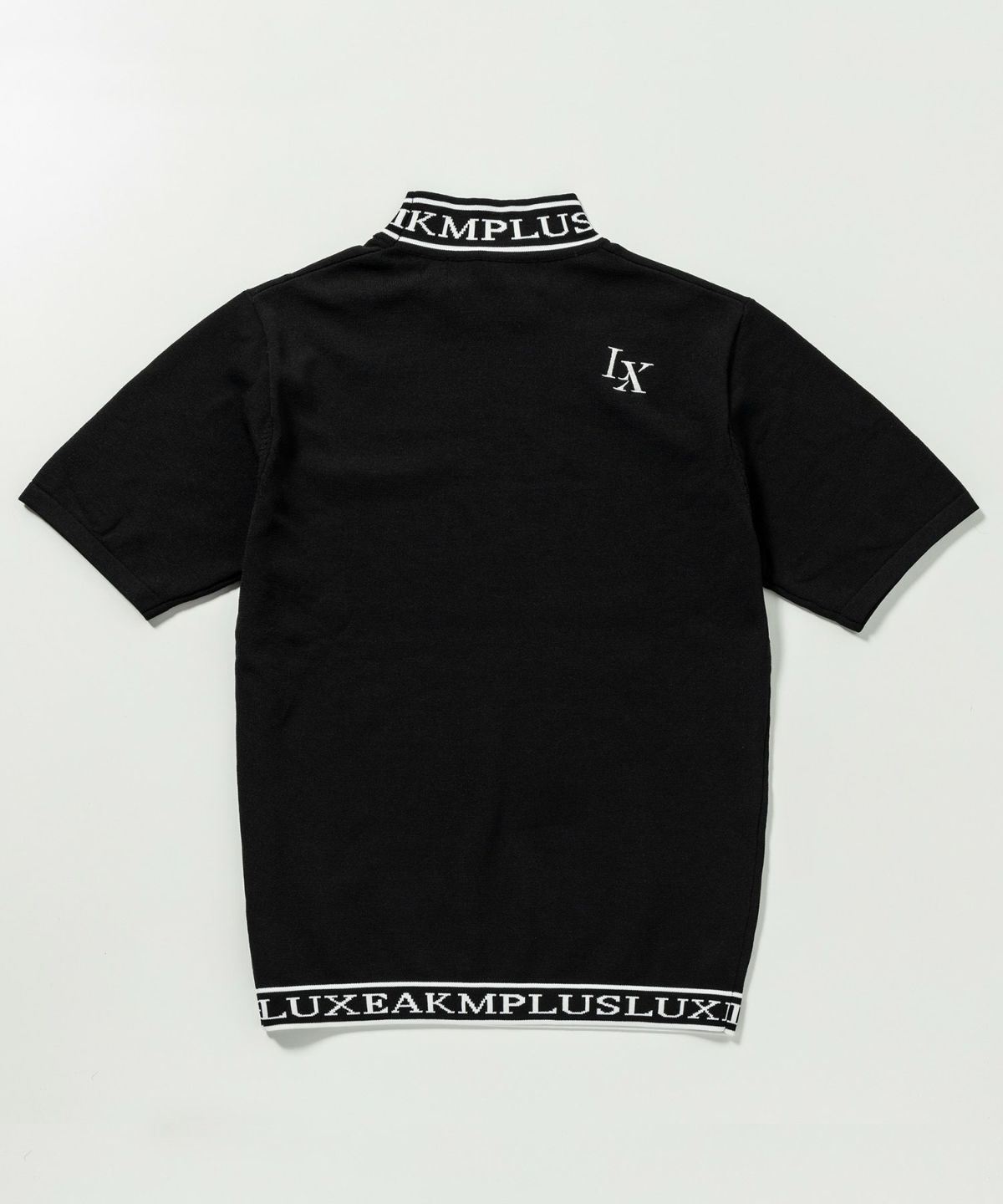LUXEAKMPLUS 24SS 総柄 ロゴ 半袖 モックネック Tシャツ M AKM LUXEAKMPLUS リュクスエイケイエムプラス ゴルフ 総柄ロゴ