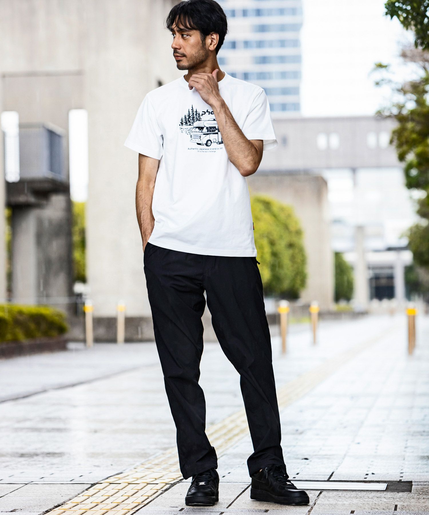 000000037393-09-l.jpg?t=