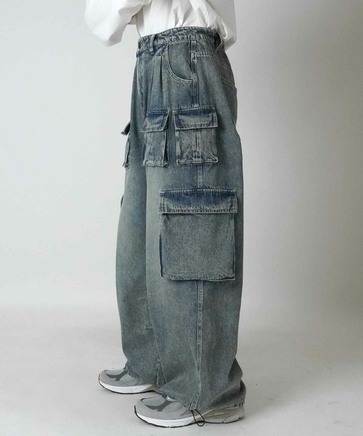 ILL'S（イルズ）ヴィンテージメイク レトロライク Y2Kグランジ