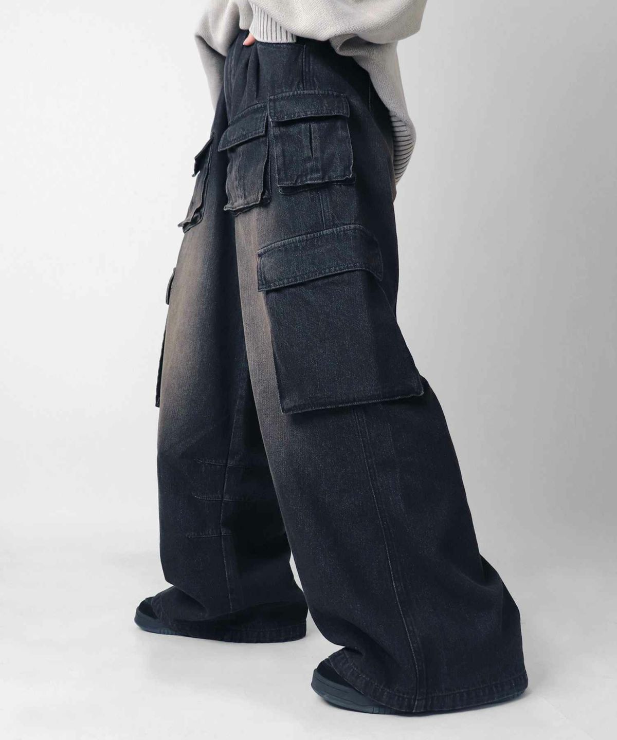 ILL'S（イルズ）ヴィンテージメイク レトロライク Y2Kグランジ