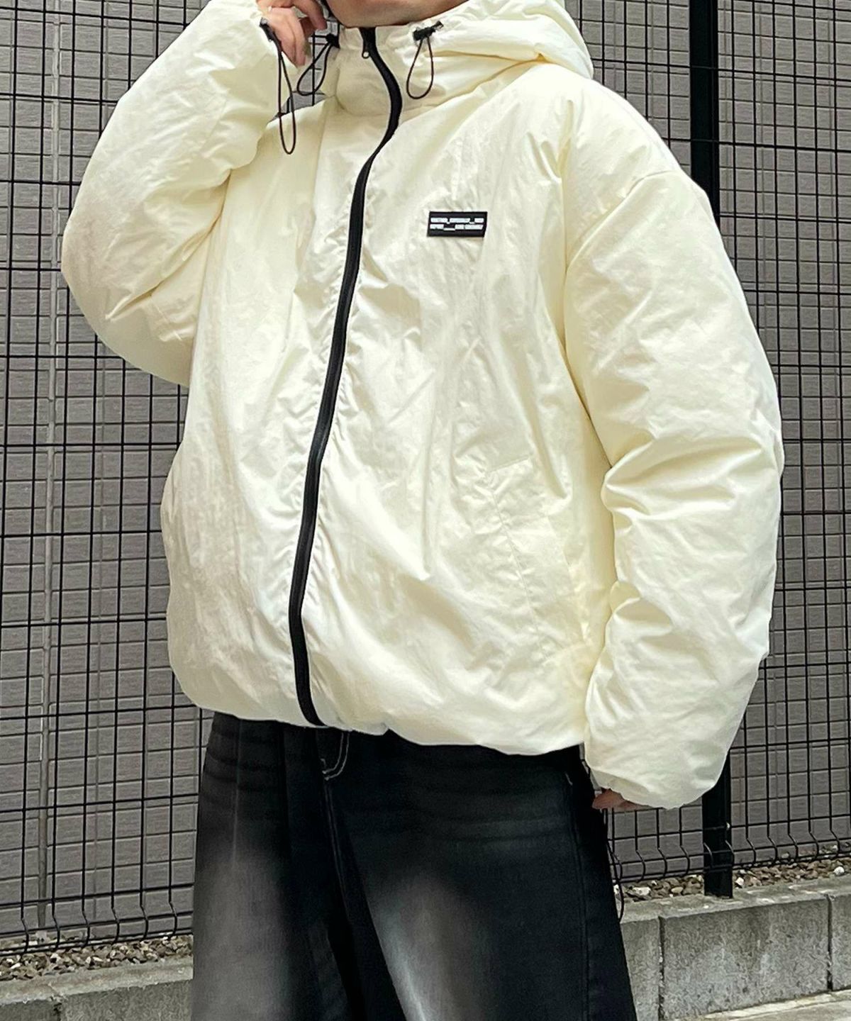 ILL'S（イルズ）ビッグシルエット ラバーワンポイントロゴ ナイロン