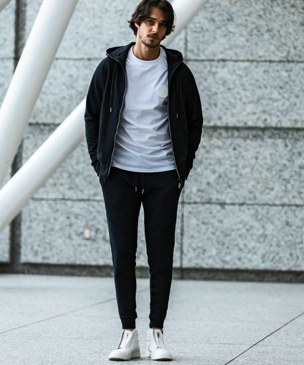 000000037908-08-l.jpg?t=