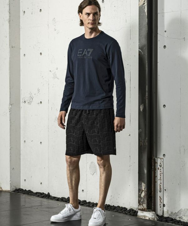 EMPORIO ARMANI EA7(イーエーセブン)ロゴパイルハーフパンツ