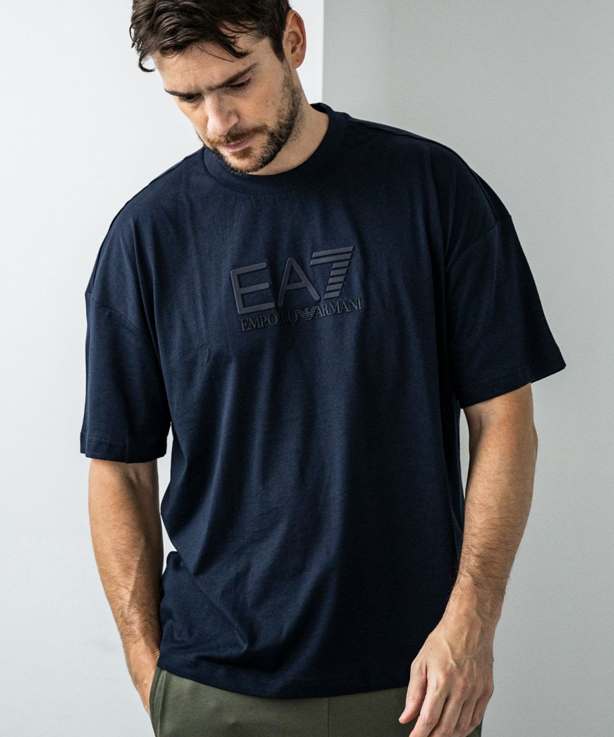残りわずか EA7 EMPORIO ARMANI バックプリント ロゴ半袖Tシャツ 残りわずか EA7 EMPORIO ARMANI バックプリント ロゴ半袖Tシャツ