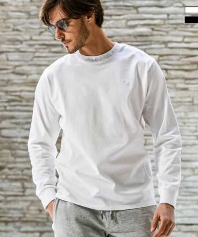 1PIU1UGUALE3 RELAX(ウノピゥウノウグァーレトレ リラックス)ラインストーンネックロゴロングTシャツ