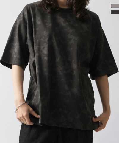 Confirm（コンファーム）ビックシルエット 総柄プリント 半袖Ｔシャツ