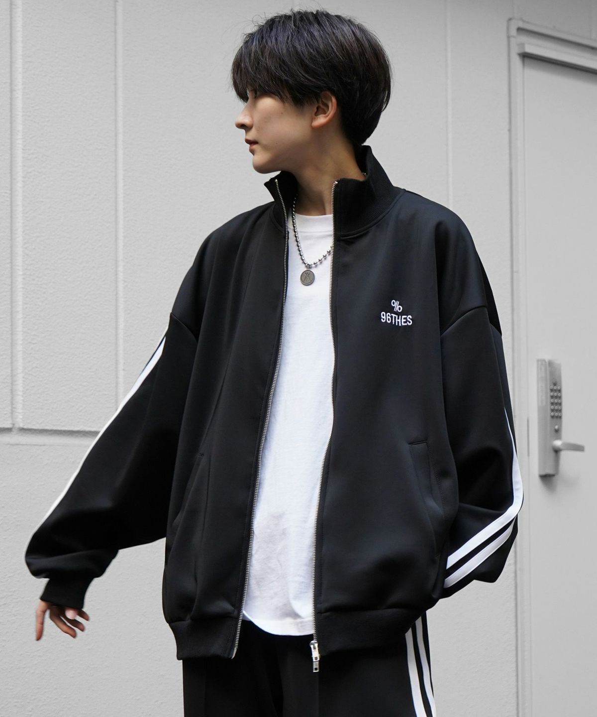 イルズ（ILLS）/ILL’S【96thes】韓国ストリート ビッグシルエット サイドラインジャージ トラックジャケット ILL'S(イルズ)【96thes】韓国ストリート ビッグシルエット ワン