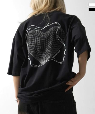 Confirm（コンファーム）韓国ストリート ハート / メタル文字 グランジロゴ Y2K ビッグシルエット半袖Tシャツ メンズ レディース