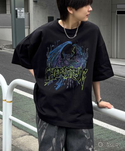ILL'S（イルズ）【Disney Villains / ディズニーヴィランズ】CHERNABOG / チェルナボーグ ヴィンテージライク ピグメント加工 ビッグシルエット 半袖プリントTシャツ