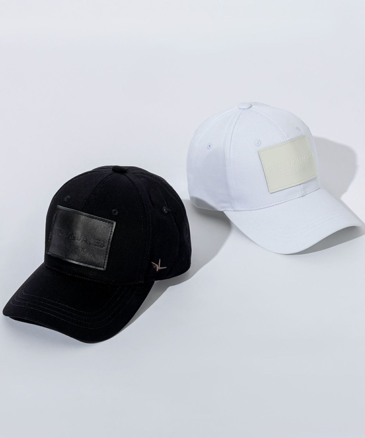 1PIU1UGUALE3 RELAX(ウノピゥウノウグァーレトレ リラックス)レザー