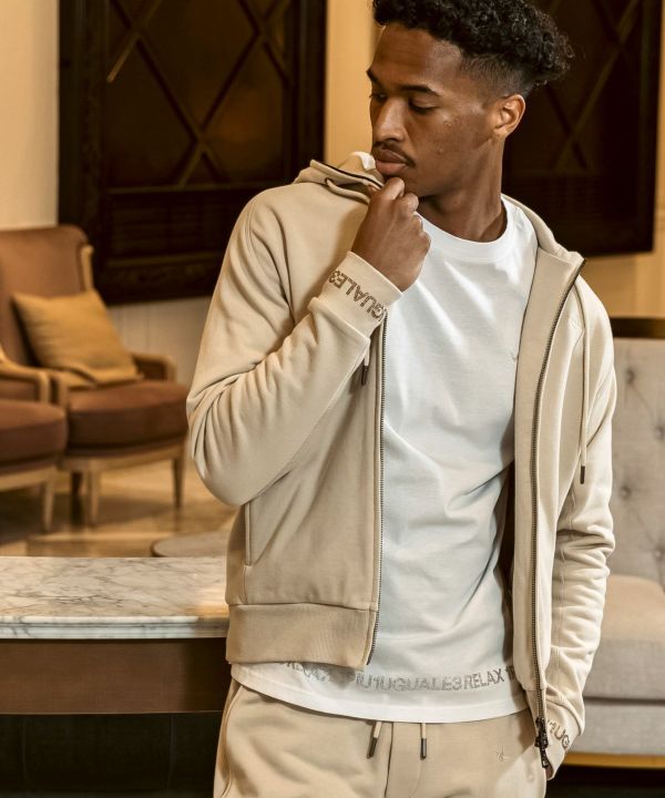 1PIU1UGUALE3 RELAX(ウノピゥウノウグァーレトレ リラックス)ライン