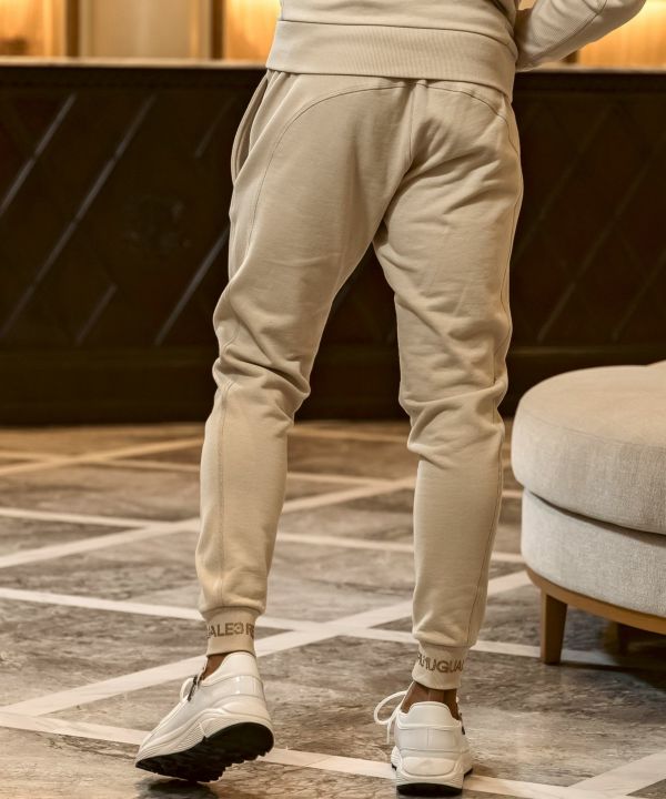 1PIU1UGUALE3 RELAX(ウノピゥウノウグァーレトレ リラックス)ライン