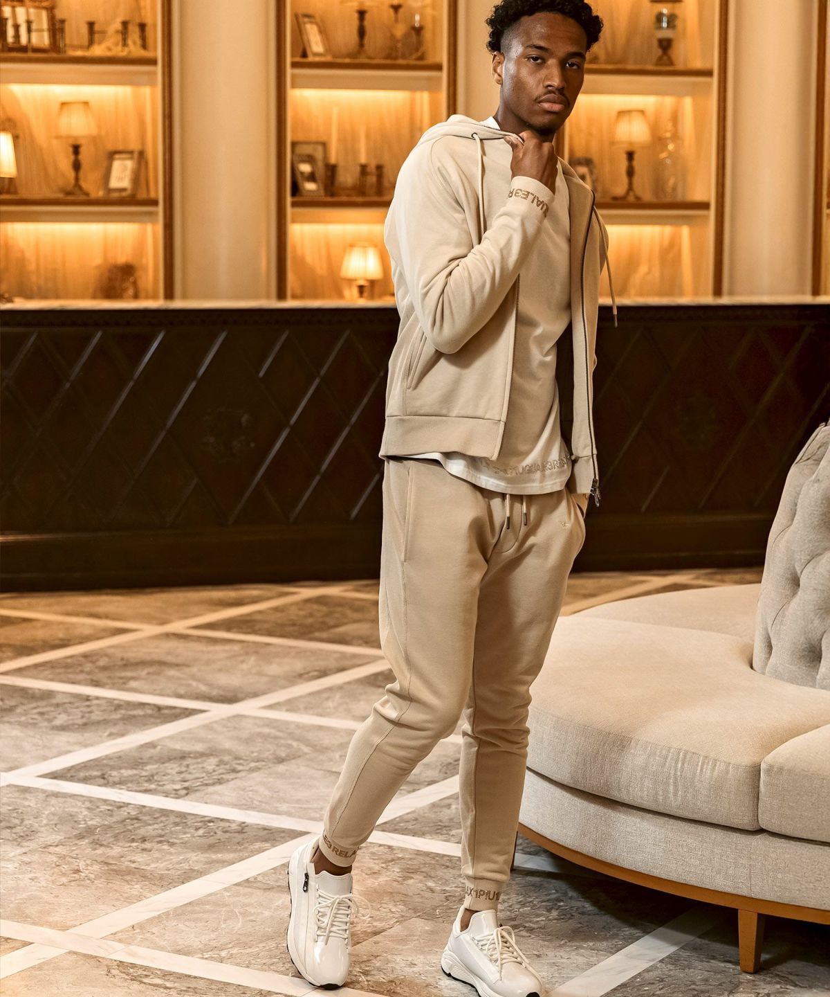 1PIU1UGUALE3 RELAX(ウノピゥウノウグァーレトレ リラックス)ライン