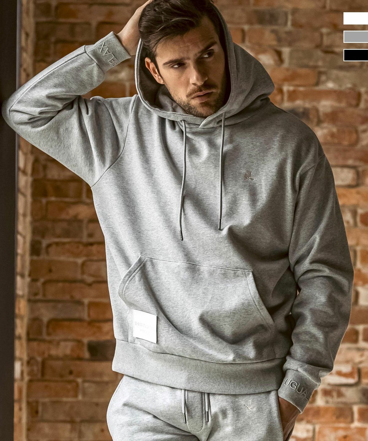 1PIU1UGUALE3 RELAX(ウノピゥウノウグァーレトレ リラックス)レザー