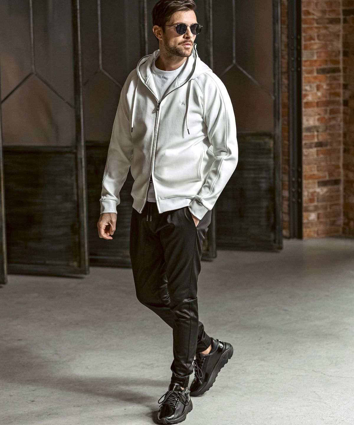 1PIU1UGUALE3 RELAX(ウノピゥウノウグァーレトレ リラックス)ブライト