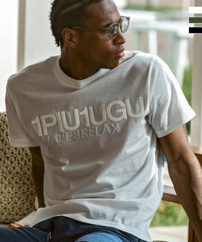 1PIU1UGUALE3 RELAX(ウノピゥウノウグァーレトレ リラックス)スタックロゴ半袖Tシャツ