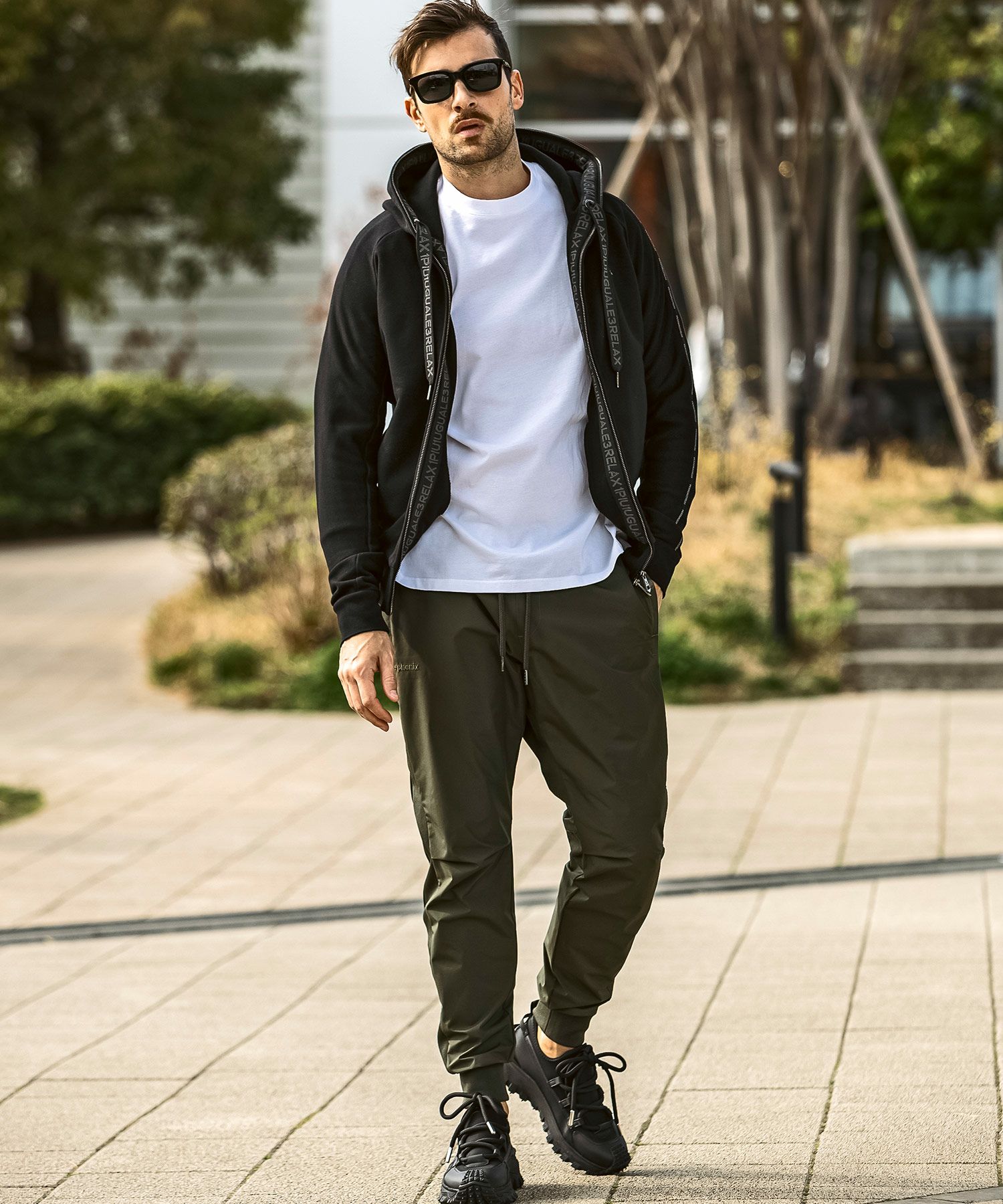 1PIU1UGUALE3 RELAX(ウノピゥウノウグァーレトレ リラックス