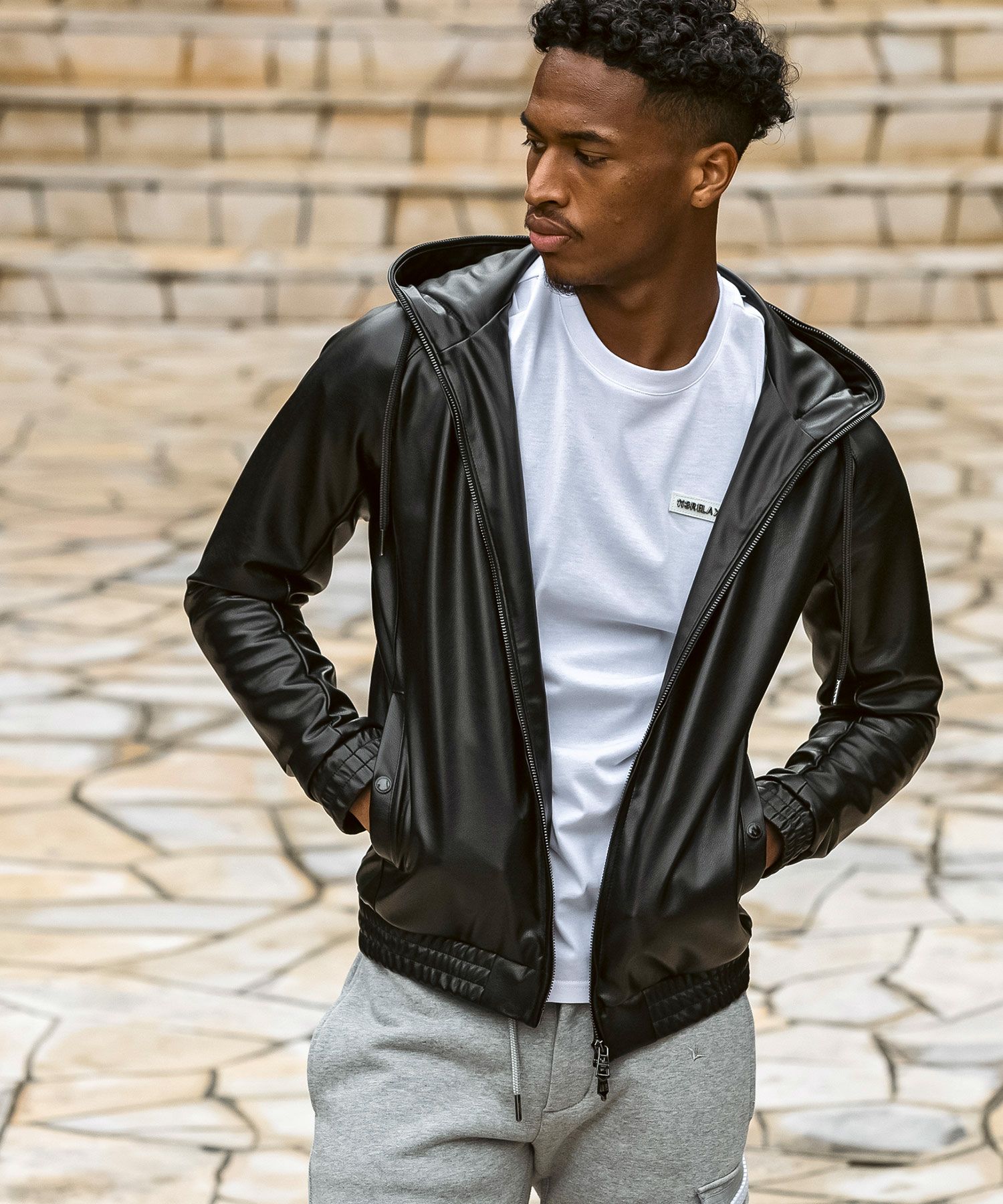 1PIU1UGUALE3 RELAX(ウノピゥウノウグァーレトレ リラックス